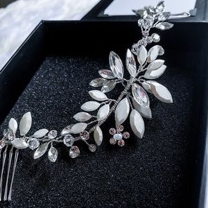 Brides & Hairpins Rhea Halo Comb